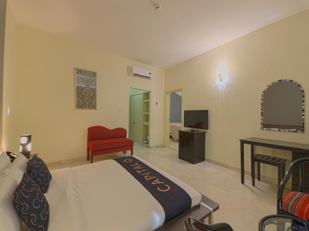 Capital O133 Al Sawadi Beach Resort & Spa Barka Bagian luar foto